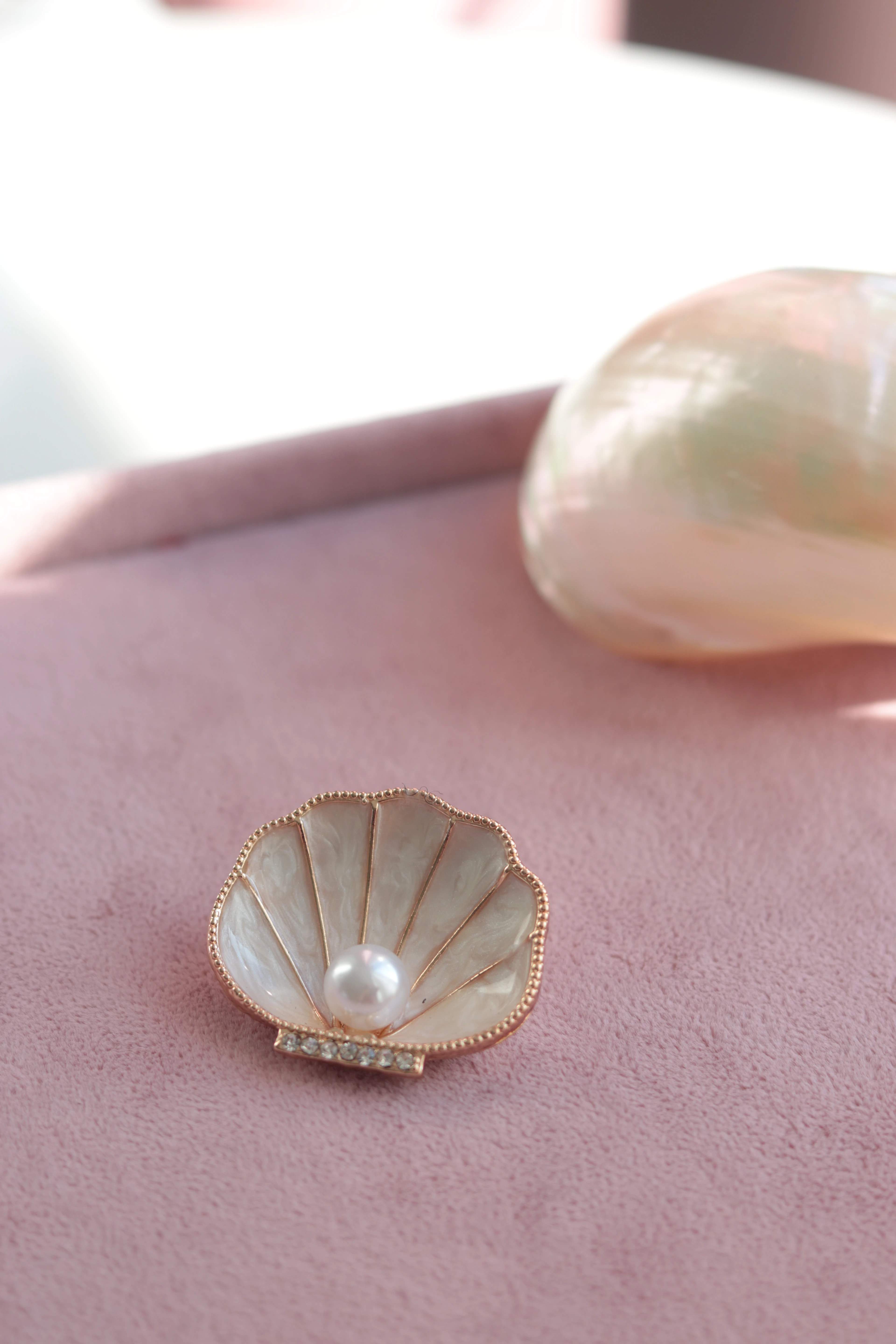 VELVET SEDEF BROŞ SERİSİ - KLASİK İSTİRİDYE